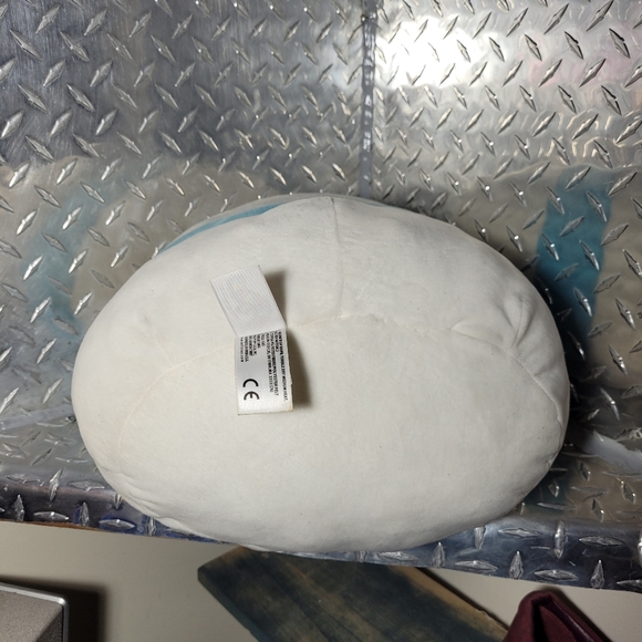 Squishmallows Rare Manny the snowman - Picture 3 of 4